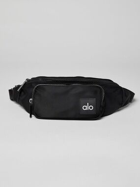 Alo Yoga Explorer Fanny Pack